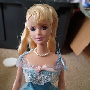 2000 Happy birthday Barbie doll